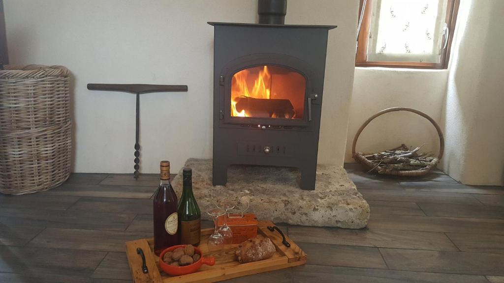 Lussas-et-Nontronneau Lpc Dordogne Holidays - Le Petit Coin מראה חיצוני תמונה